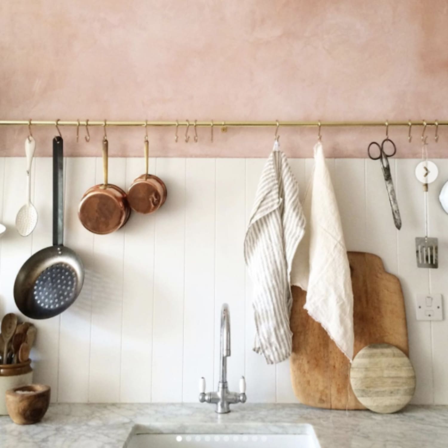 Kitchen sales pot rail
